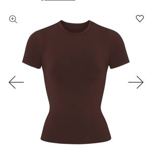 SKIMS Chocolate Short Sleeve Tee